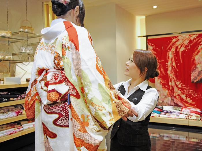 かど屋西尾本店の店内イメージ