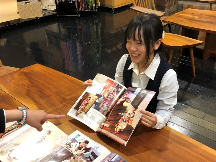 かど屋西尾本店の店内イメージ